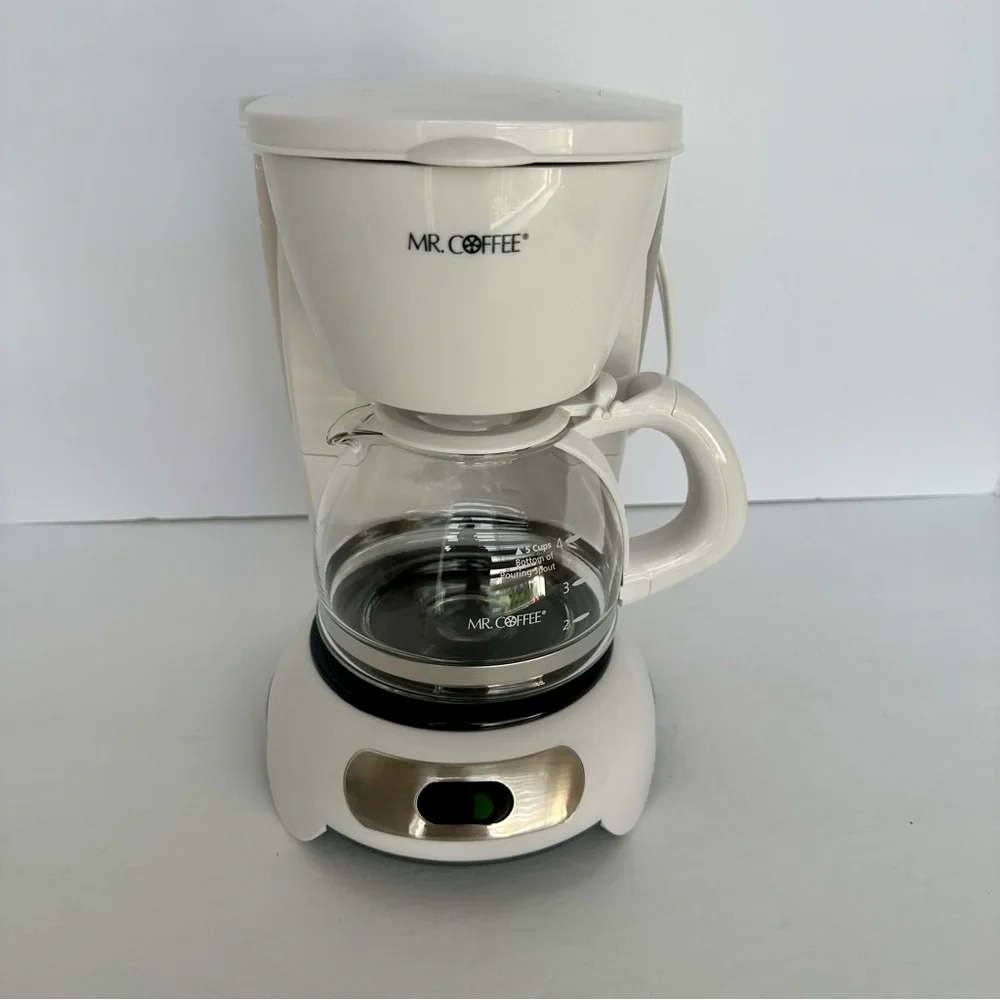 Mr. Coffee 5 Cup Coffeemaker White Open Box Complete Brewing Pause On And Off